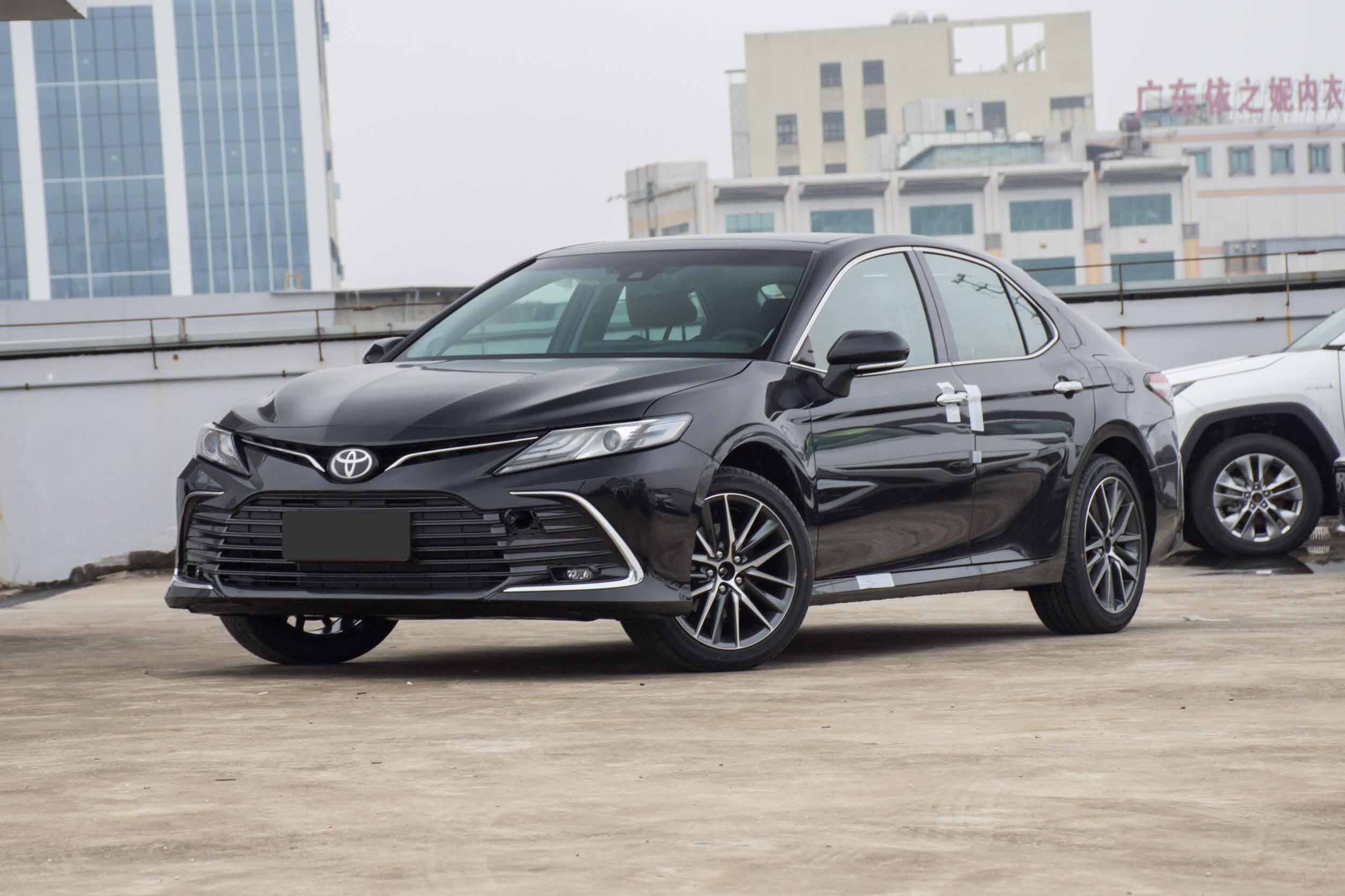 تويوتا كامري 2023